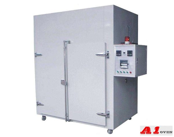 工業(yè)烘箱在使用過程中的注意事項(xiàng)